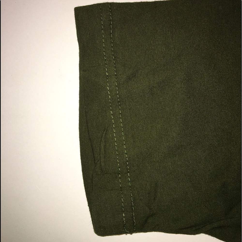 2 T-Shirts - Picture 2 of 10